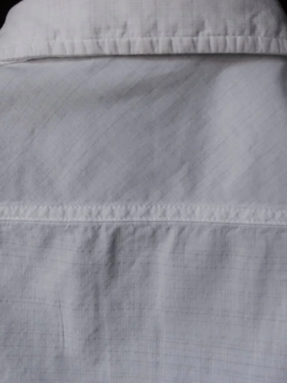 Mountain Hardwear White SS Pocket Camp Shirt (M) OMG! 🌲